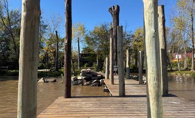 Casa en  venta en el Delta sobre Arroyo Angostura