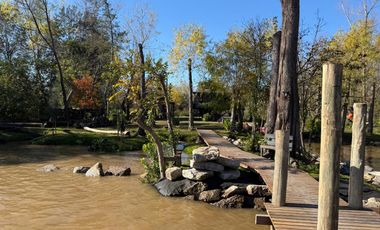 Casa en  venta en el Delta sobre Arroyo Angostura