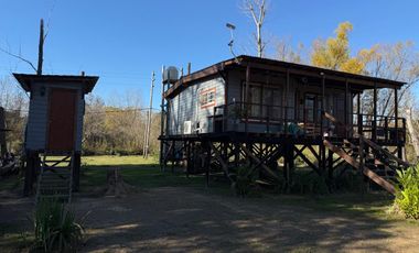 Casa en  venta en el Delta sobre Arroyo Angostura