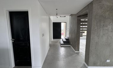 CASA, VENTA, SAN SEBASTIAN, AREA 13, LOTE AL 200