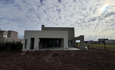 CASA, VENTA, SAN SEBASTIAN, AREA 13, LOTE AL 200