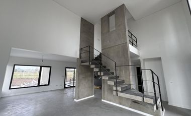 CASA, VENTA, SAN SEBASTIAN, AREA 13, LOTE AL 200