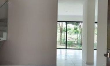 TU CASA EN LOS ROBLES