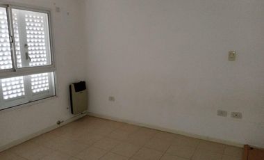 Departamento en  alquiler Santiago Diaz y Colombo
