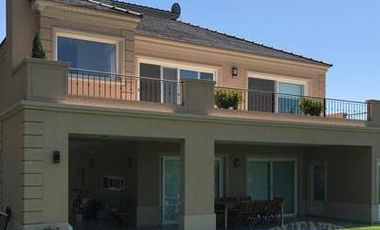 Casa en Santa Juana a la Venta!!