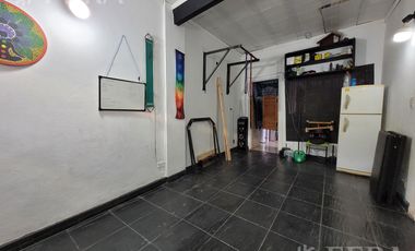 Venta de PH de 4 ambientes con cochera en Quilmes