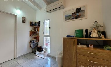 Venta de PH de 4 ambientes con cochera en Quilmes