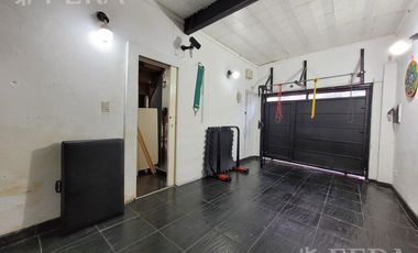Venta de PH de 4 ambientes con cochera en Quilmes