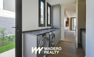 Venta de casa 5 ambientes en El Yacht