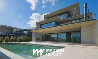 Venta de casa 5 ambientes en El Yacht