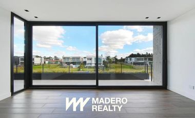 Venta de casa 5 ambientes en El Yacht