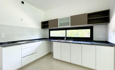 Casa en venta en San Matias - A estrenar - Oportunidad