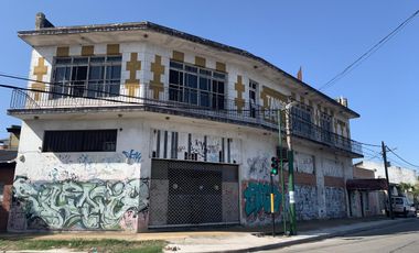 LOCAL  ITUZAINGO VENTA