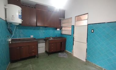 Casa en Venta, 4 Ambientes, en Ramos Mejia, La Matanza, GBA Oeste