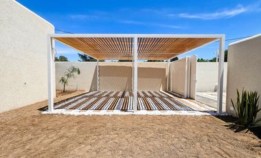 VENTA. Casa de tres dormitorios en exclusivo barrio SANT JOSEP, Fisherton, Rosario.