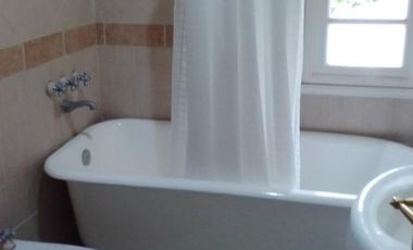 Casa en venta - 3 Dormitorios 3 Baños - Cochera - 1.160Mts2 - Parque Las Naciones, Guernica