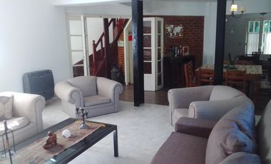 Casa en venta - 3 Dormitorios 3 Baños - Cochera - 1.160Mts2 - Parque Las Naciones, Guernica
