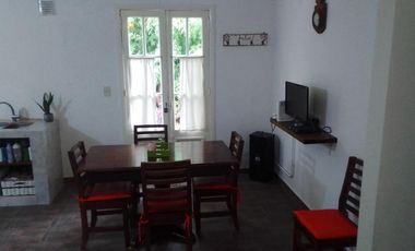 Casa en venta - 3 Dormitorios 3 Baños - Cochera - 1.160Mts2 - Parque Las Naciones, Guernica