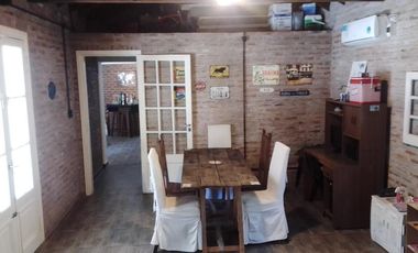 Casa en venta - 3 Dormitorios 3 Baños - Cochera - 1.160Mts2 - Parque Las Naciones, Guernica