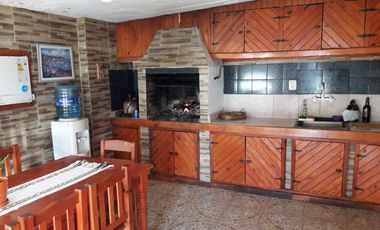 Casa y Departamento en venta en Las Toninas