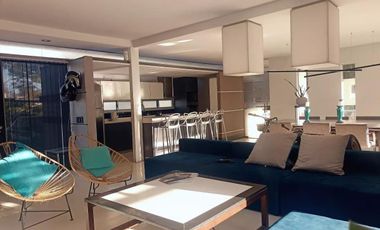 Casa en venta - 2 Dormitorios 3 Baños - 745Mts2 - Pilar