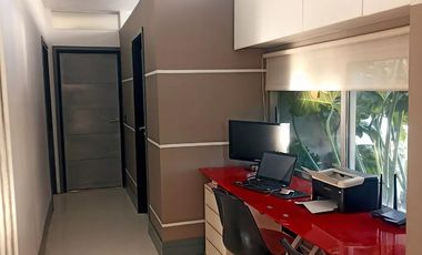 Casa en venta - 2 Dormitorios 3 Baños - 745Mts2 - Pilar