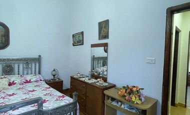 Casa en  venta de 3 ambientes  con lote 8,66 x 43 -Wilde