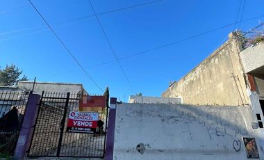 Casa en  venta de 3 ambientes  con lote 8,66 x 43 -Wilde