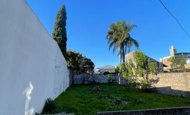 Casa en  venta de 3 ambientes  con lote 8,66 x 43 -Wilde