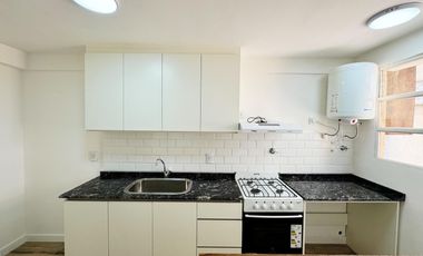 Departamento totalmente refaccionado en  venta en San Fernando, apto crédito!