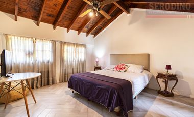 Chalet con excelente lote y ubicación