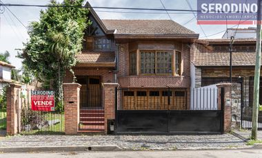 Chalet con excelente lote y ubicación
