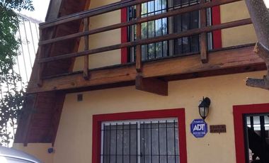 Casa en venta - 2 Dormitorios 2 Baños - Cochera - 106Mts2 - Las Toninas