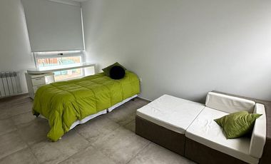 Venta Duplex - 4 Dormitorios - B° Prados de Manantiales
