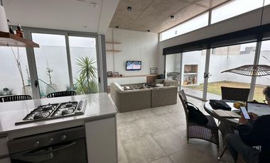 Venta Duplex - 4 Dormitorios - B° Prados de Manantiales