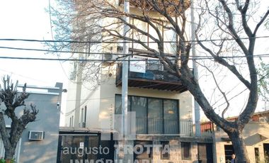 Departamento en  P.B. con Patio. Tipo LOFT