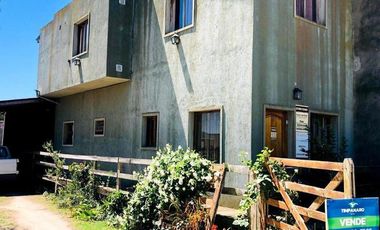 CASA CON OFICINA Y GALPON
