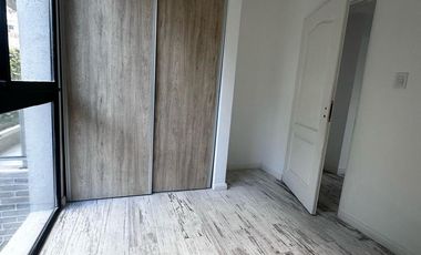 Venta 3 amb. 75M, frente, Lanús. Iberlucea 2922.