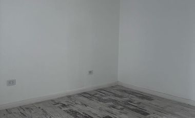 Venta 3 amb. 75M, frente, Lanús. Iberlucea 2922.