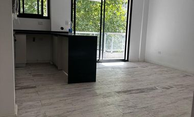 Venta 3 amb. 75M, frente, Lanús. Iberlucea 2922.