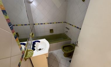 Depto 3 Amb con Balcón Excelente Estado en Avellaneda Centro