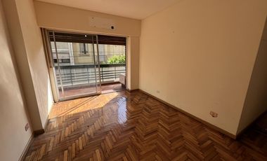 Depto 3 Amb con Balcón Excelente Estado en Avellaneda Centro