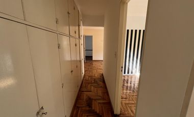 Depto 3 Amb con Balcón Excelente Estado en Avellaneda Centro