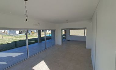 Casa en vent en Santa Lucia Pilar del Este | VCO Propiedades