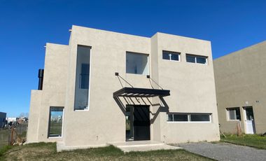 Casa en vent en Santa Lucia Pilar del Este | VCO Propiedades