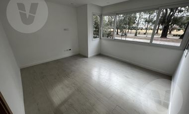 Casa en venta - Barrio Saint Thomas Oeste, Canning