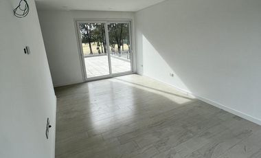 Casa en venta - Barrio Saint Thomas Oeste, Canning