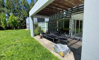 Casa en  Venta en Campos de Roca II