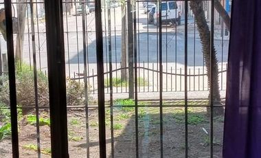 Casa en venta - 3 Dormitorios 2 Baños - Cochera - 400Mts2 - Wilde, Avellaneda
