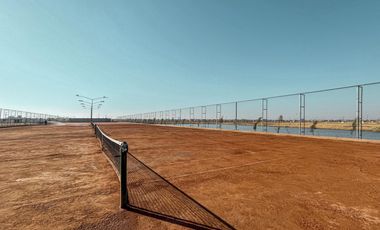 Terreno de 1000m² con fondo a reservorio y orientación Sur